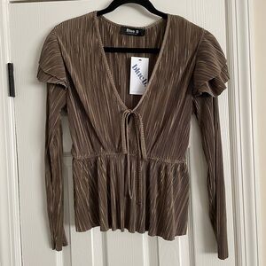 blue b COLLECTION, Pleated Top, Size M